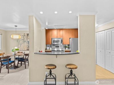 11807 100th Avenue NE #B101, Kirkland, WA 98034 - Photo 17