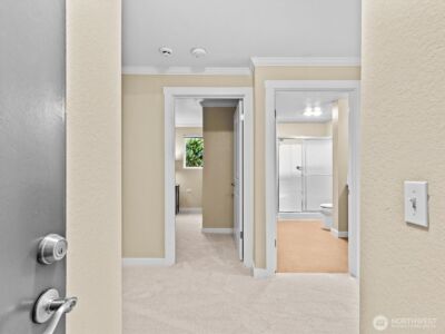 11807 100th Avenue NE #B101, Kirkland, WA 98034 - Photo 3