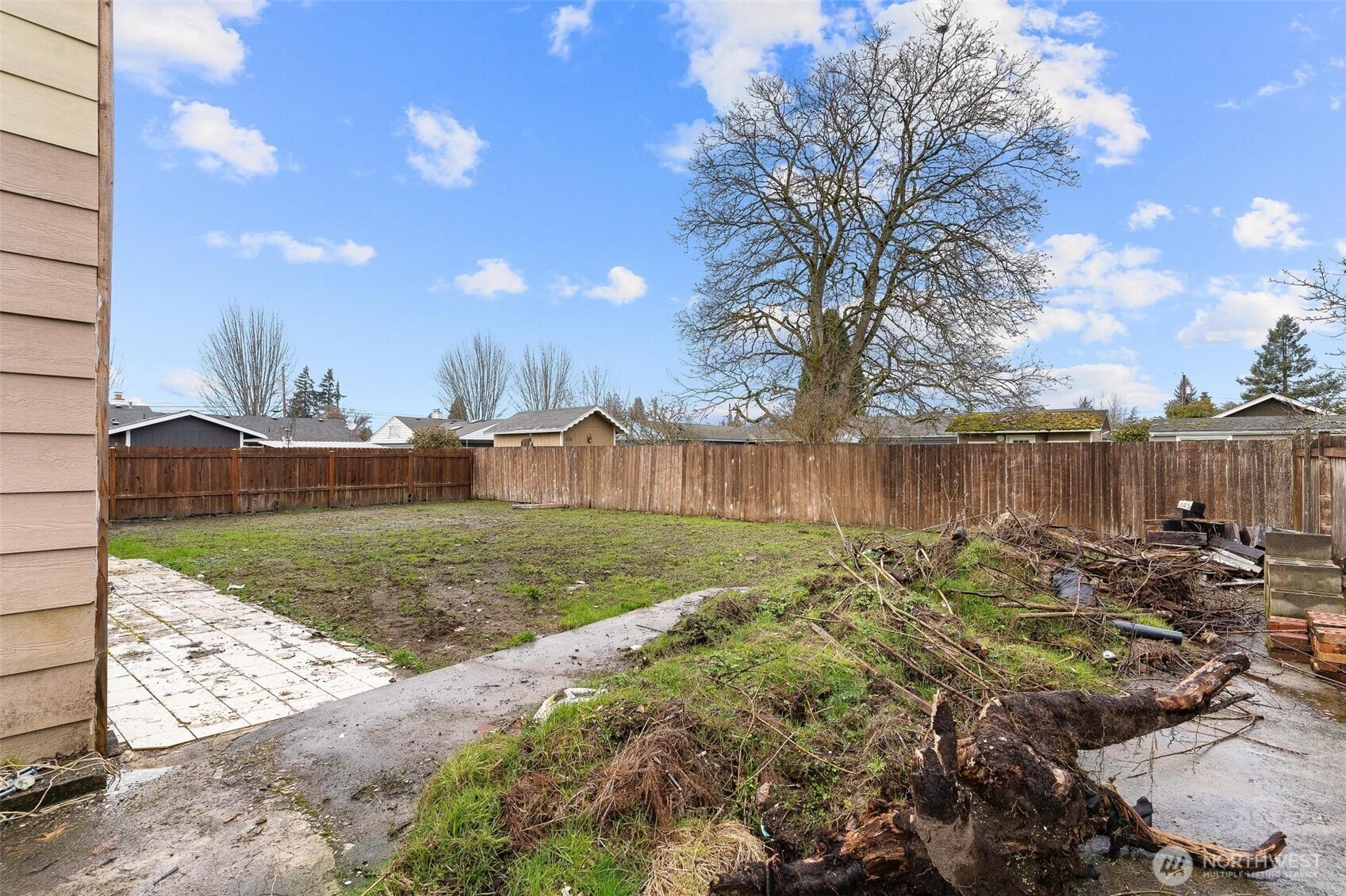 1009 5th Avenue SW, Puyallup, WA 98371