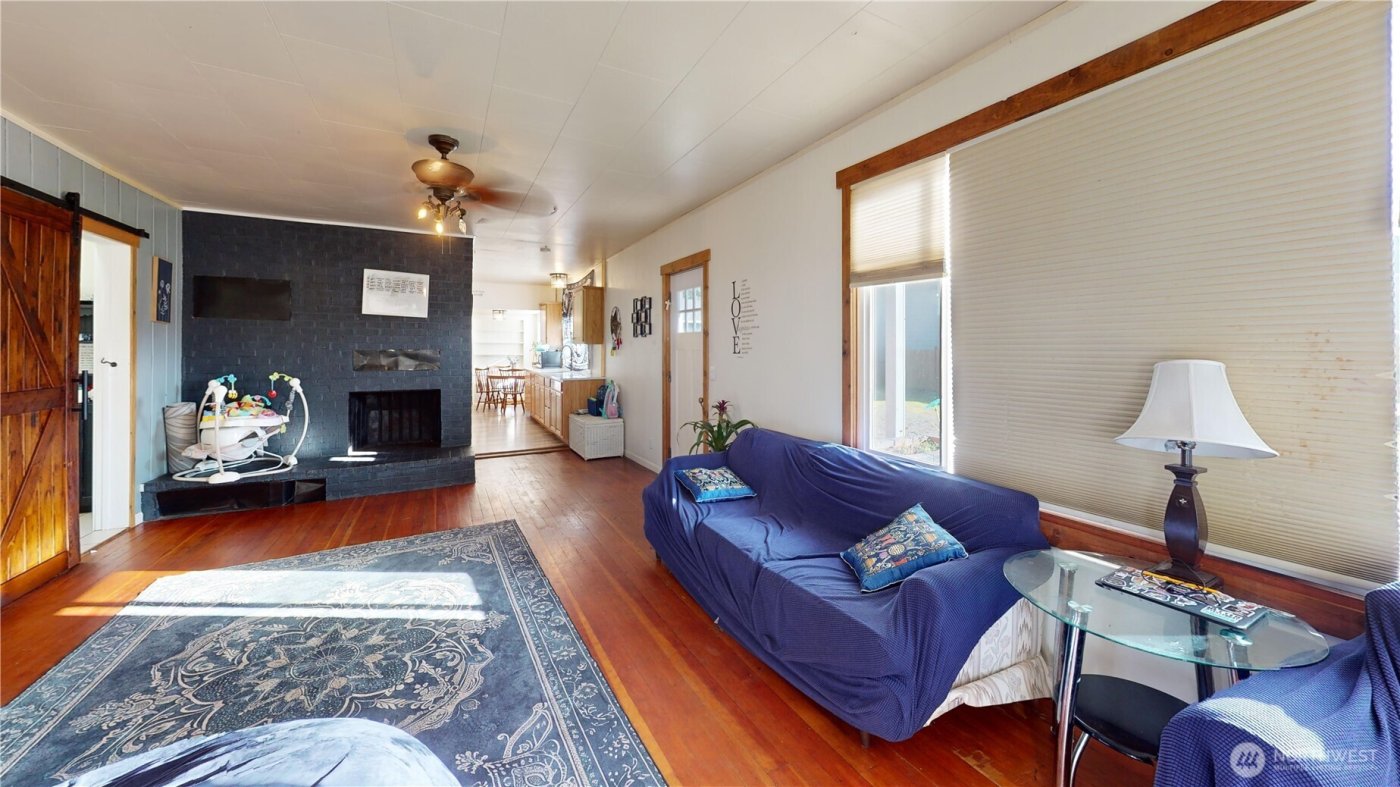 2124 Woburn Street , Bellingham, WA 98229