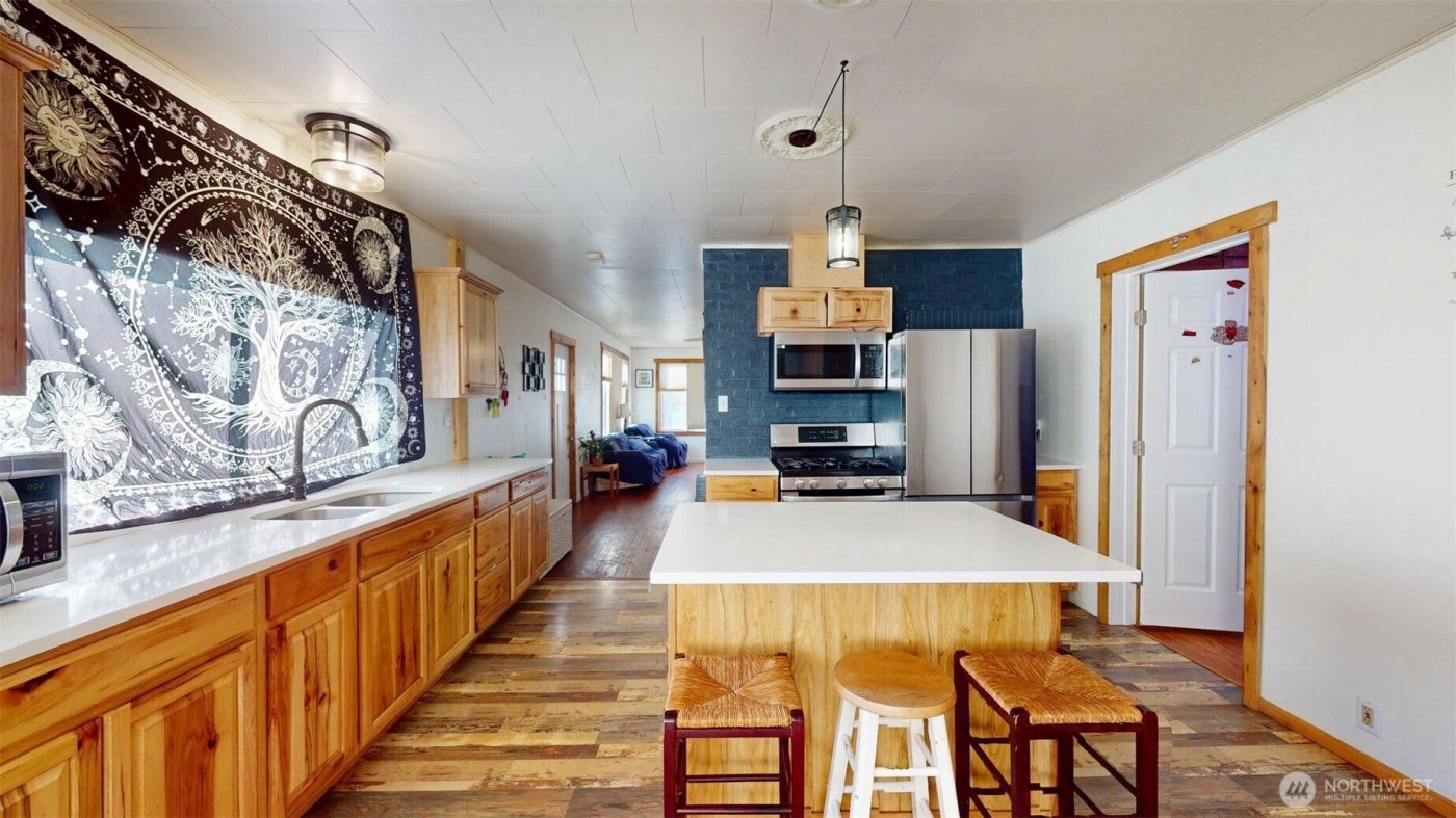 2124 Woburn Street , Bellingham, WA 98229