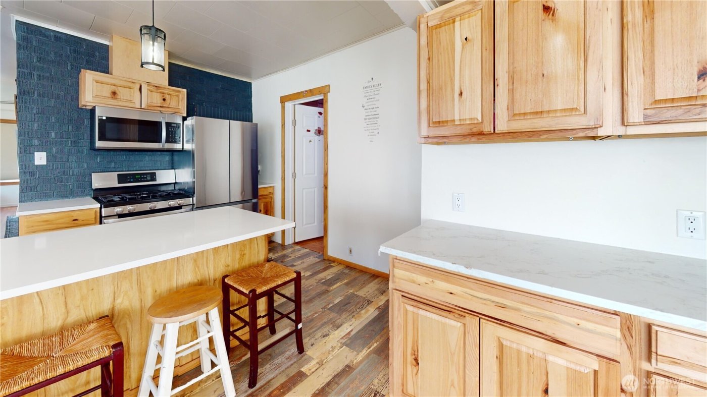 2124 Woburn Street , Bellingham, WA 98229