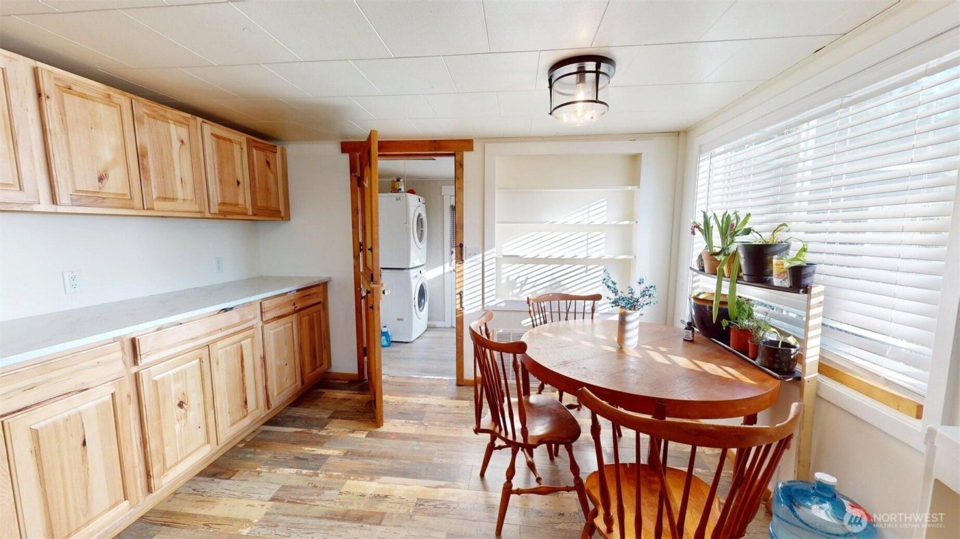 2124 Woburn Street , Bellingham, WA 98229