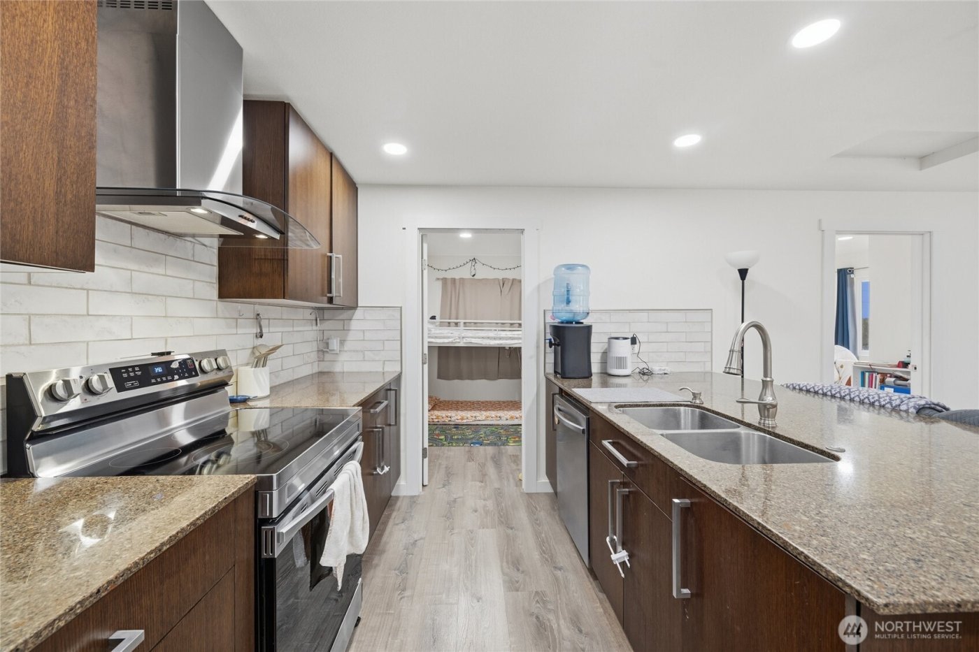 2124 Woburn Street , Bellingham, WA 98229