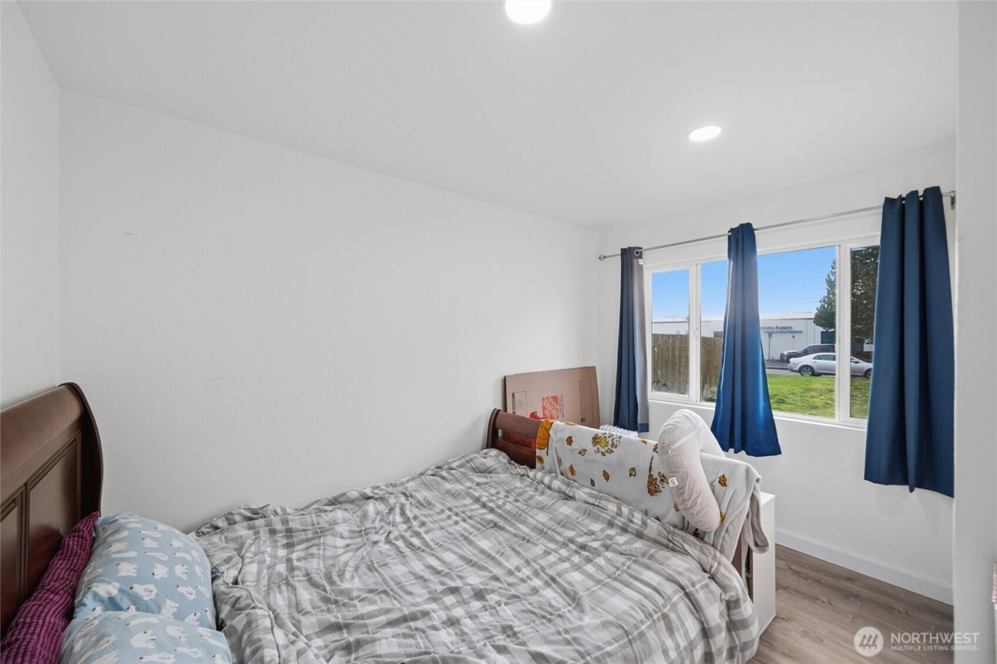 2124 Woburn Street , Bellingham, WA 98229