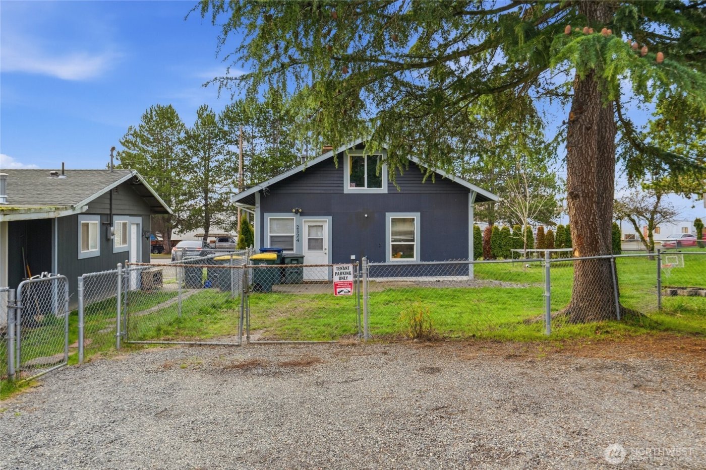 2124 Woburn Street , Bellingham, WA 98229