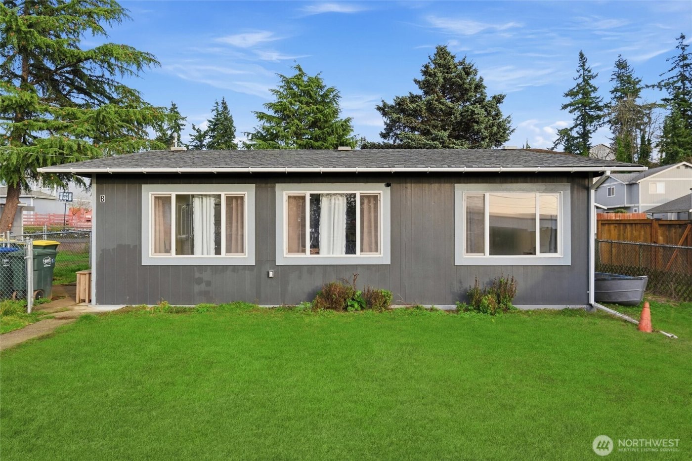 2124 Woburn Street , Bellingham, WA 98229