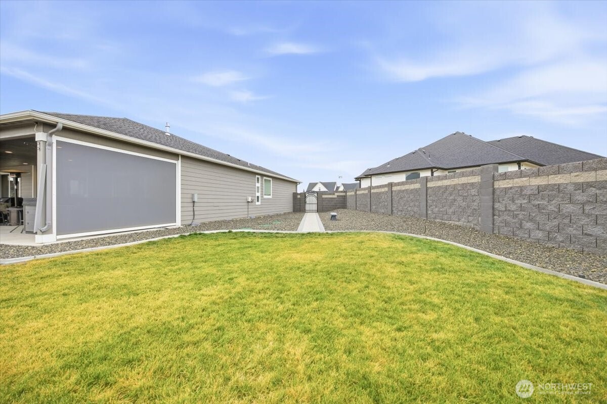 6915 Lamb Ct , Pasco, WA 99301