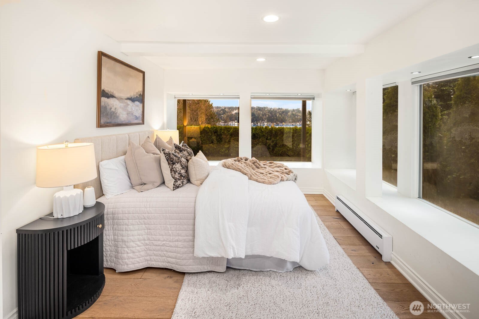 11753 Lakeside Ave NE , Seattle, WA 98125