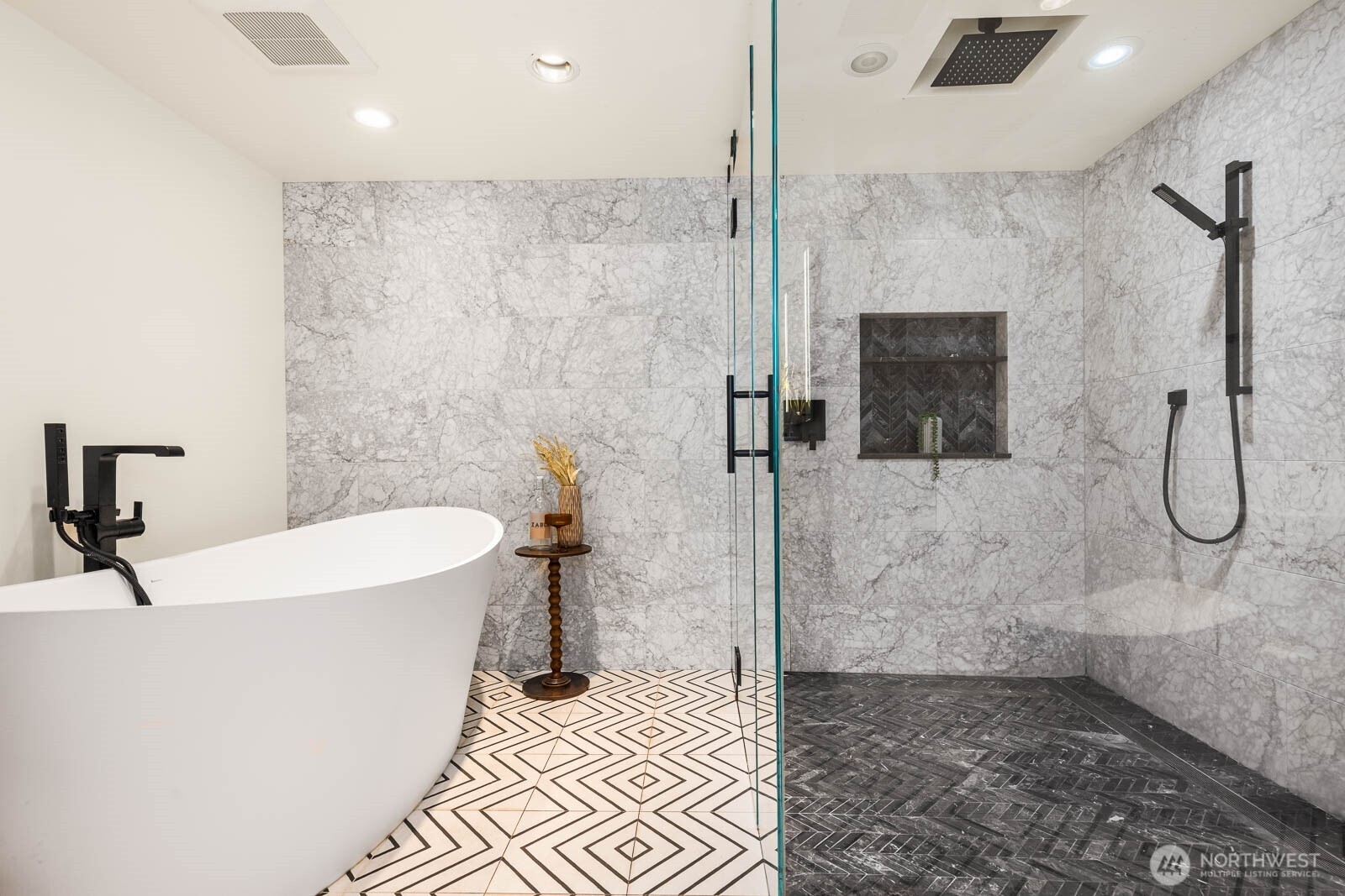 11753 Lakeside Ave NE , Seattle, WA 98125