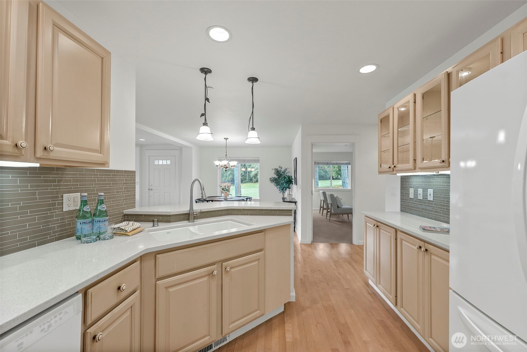 321 E Soderberg Road #C9, Allyn, WA 98524