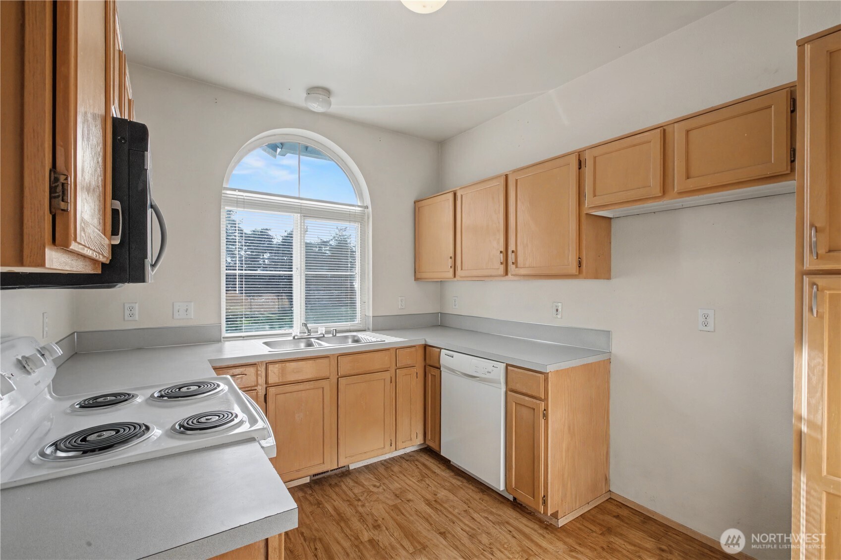 6317 Barstow Lane SE #8, Lacey, WA 98513