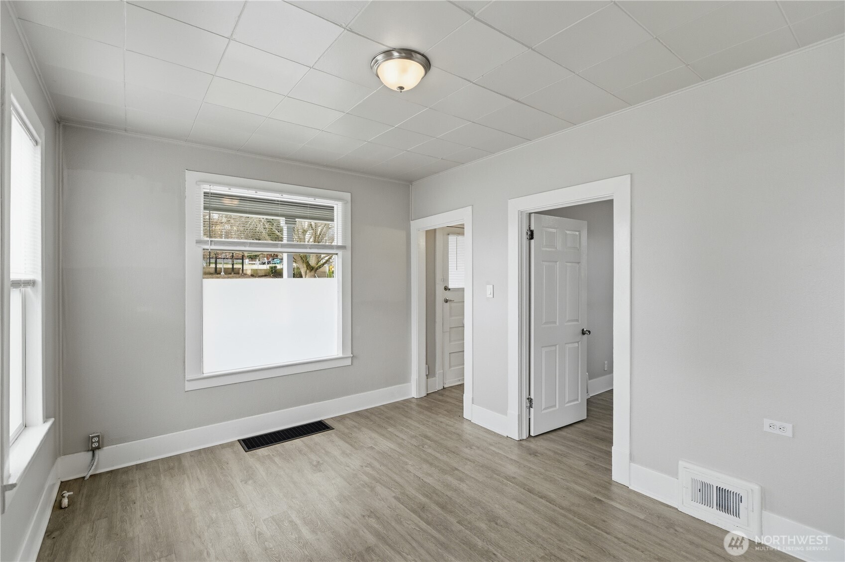 2529 S G Street , Tacoma, WA 98405