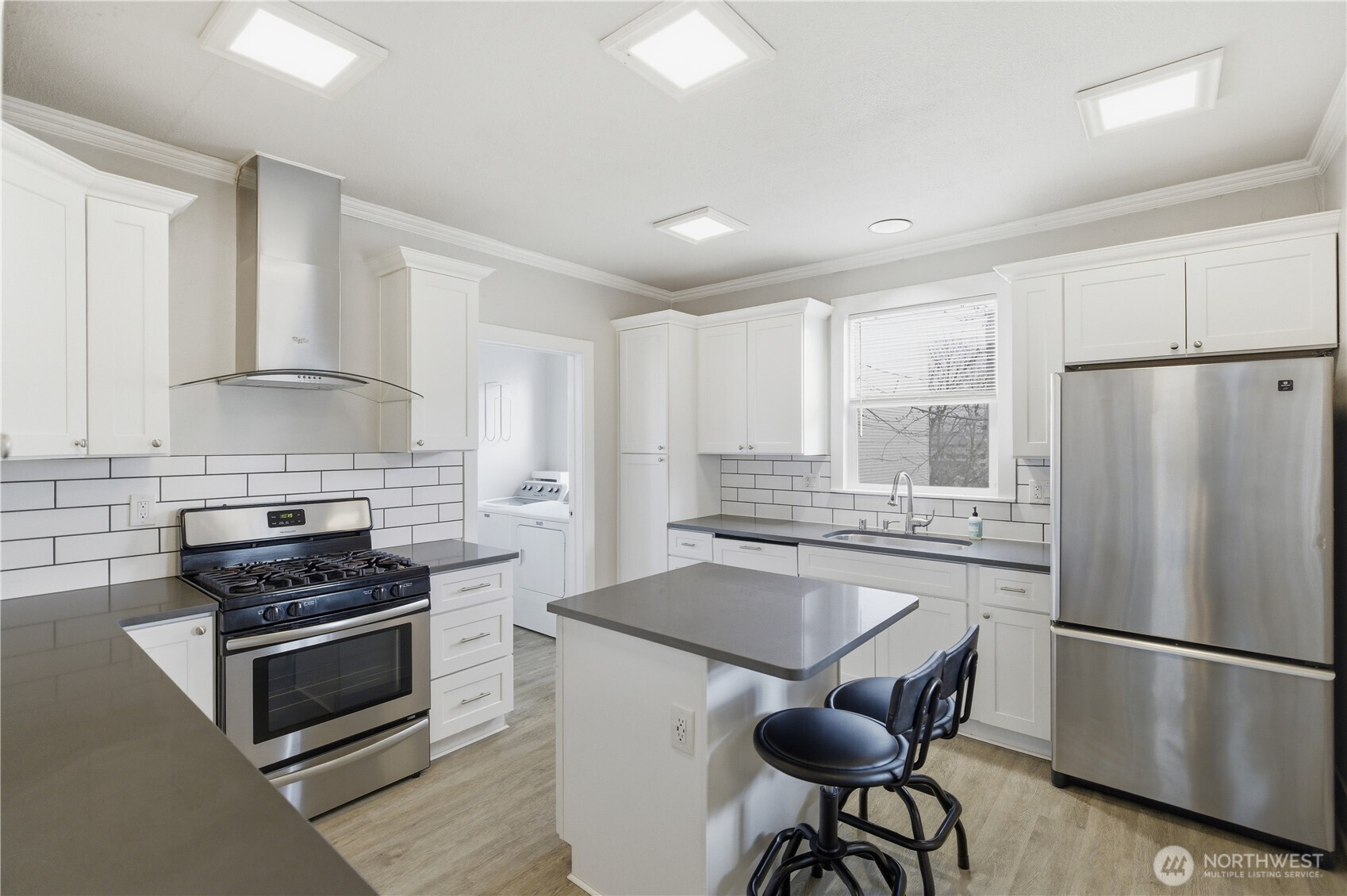 2529 S G Street , Tacoma, WA 98405