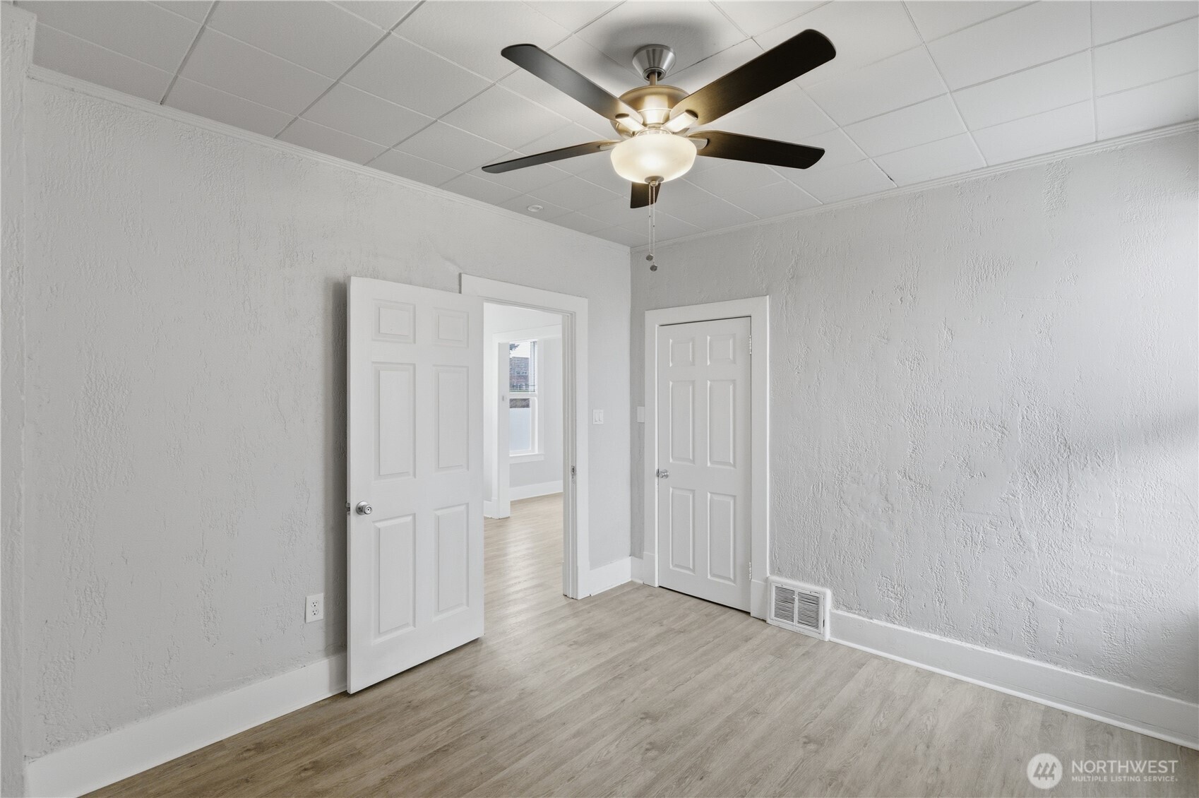 2529 S G Street , Tacoma, WA 98405