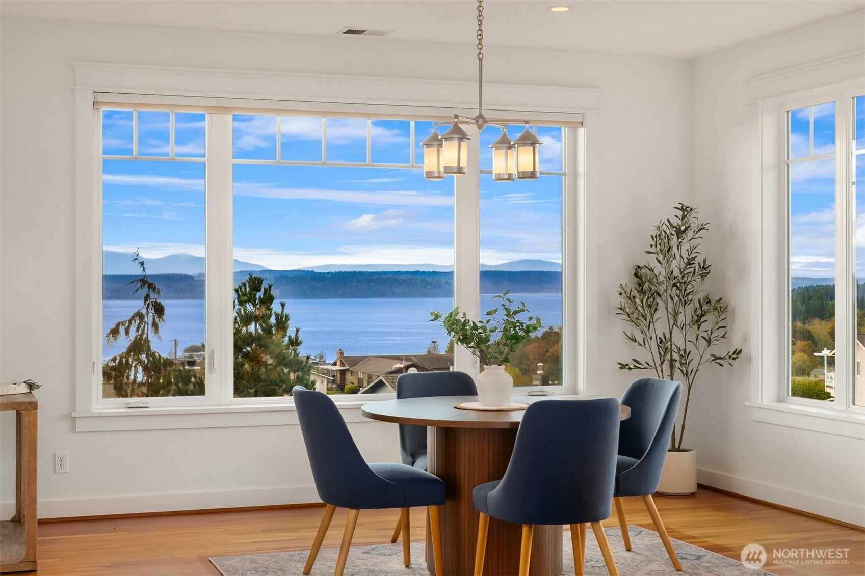 37918 Vista Key Drive NE, Hansville, WA 98340