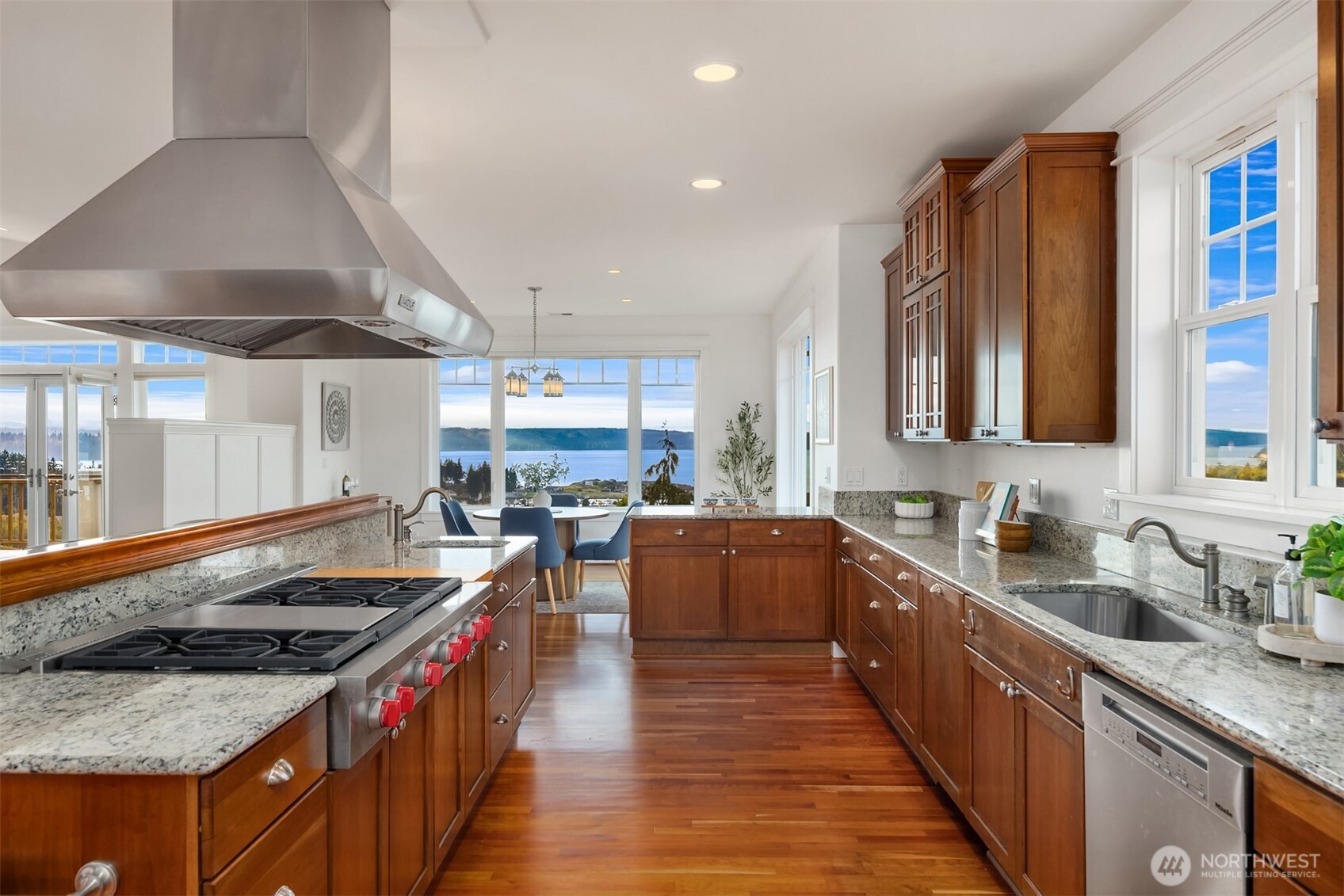 37918 Vista Key Drive NE, Hansville, WA 98340