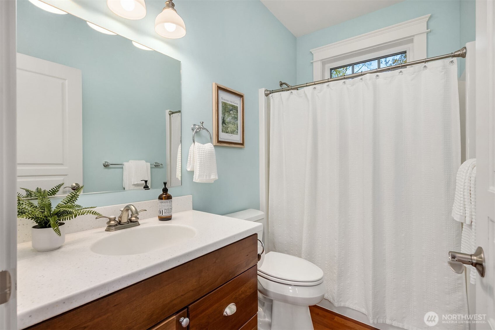 37918 Vista Key Drive NE, Hansville, WA 98340