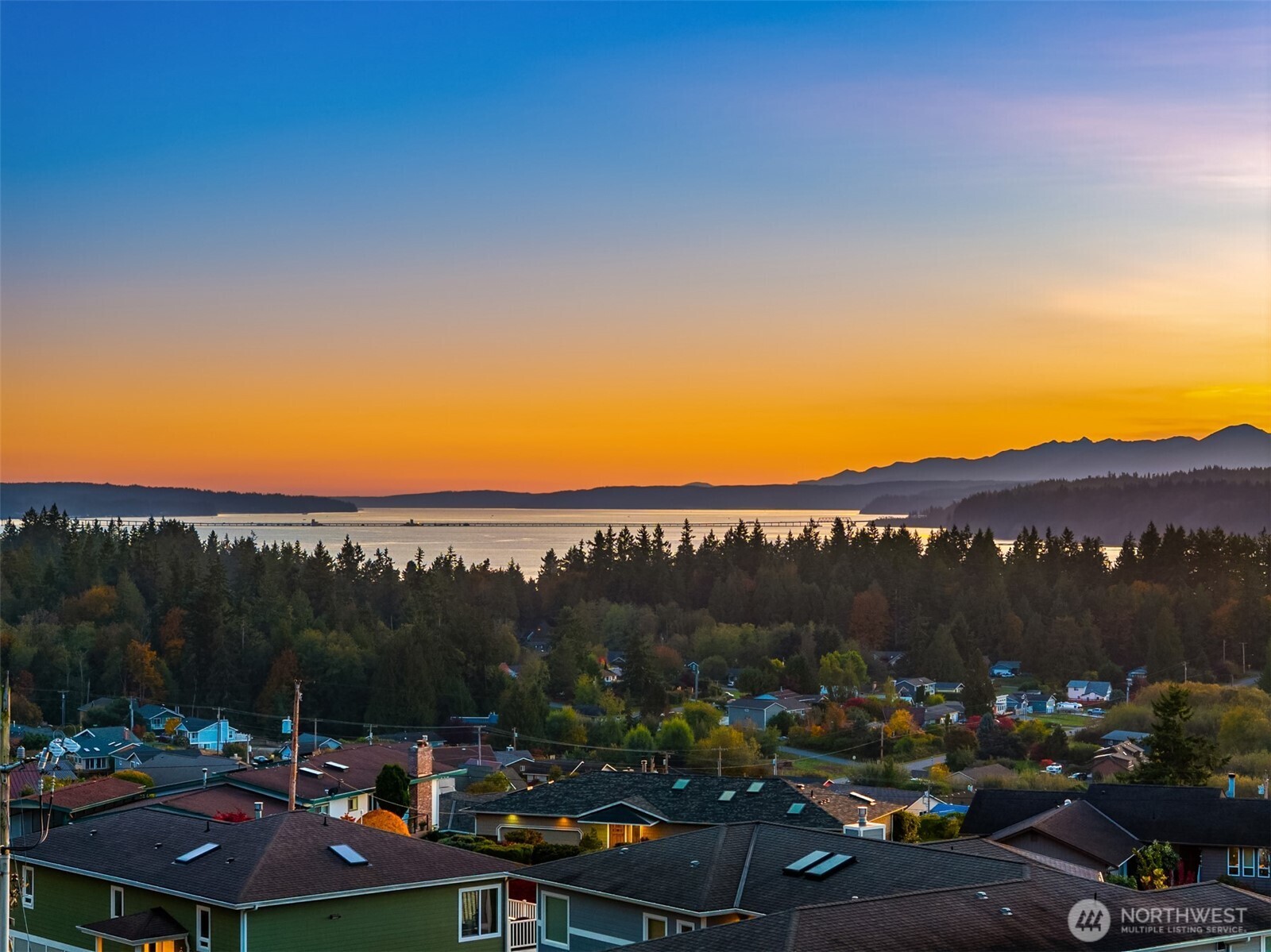 37918 Vista Key Drive NE, Hansville, WA 98340