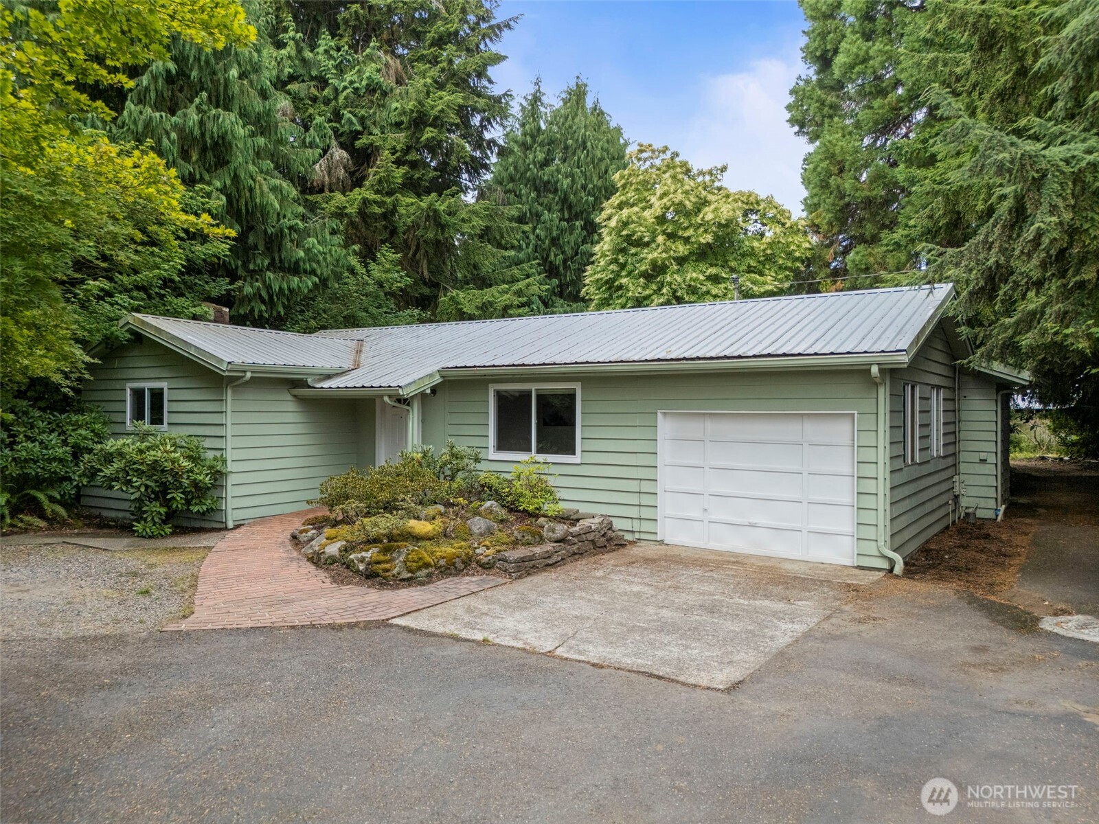 8813 Old Highway 99 SE, Tumwater, WA 98501