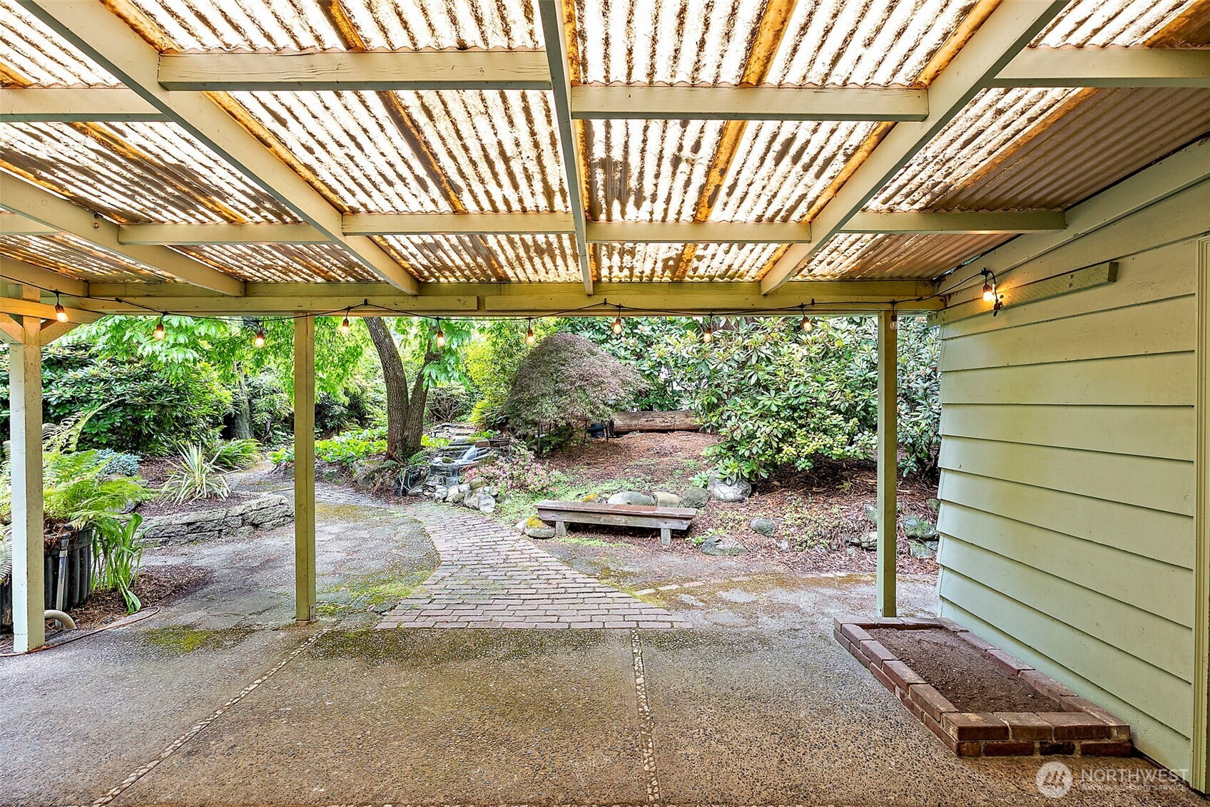 8813 Old Highway 99 SE, Tumwater, WA 98501