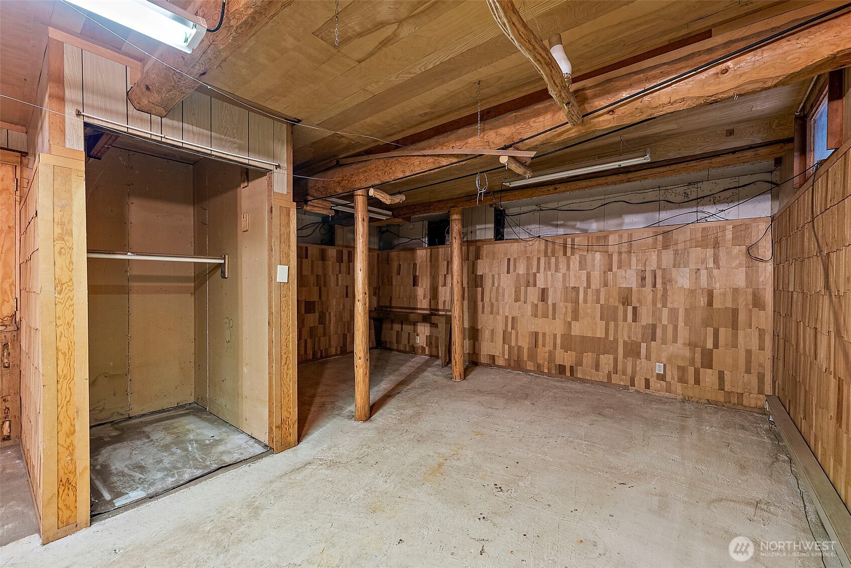 8813 Old Highway 99 SE, Tumwater, WA 98501