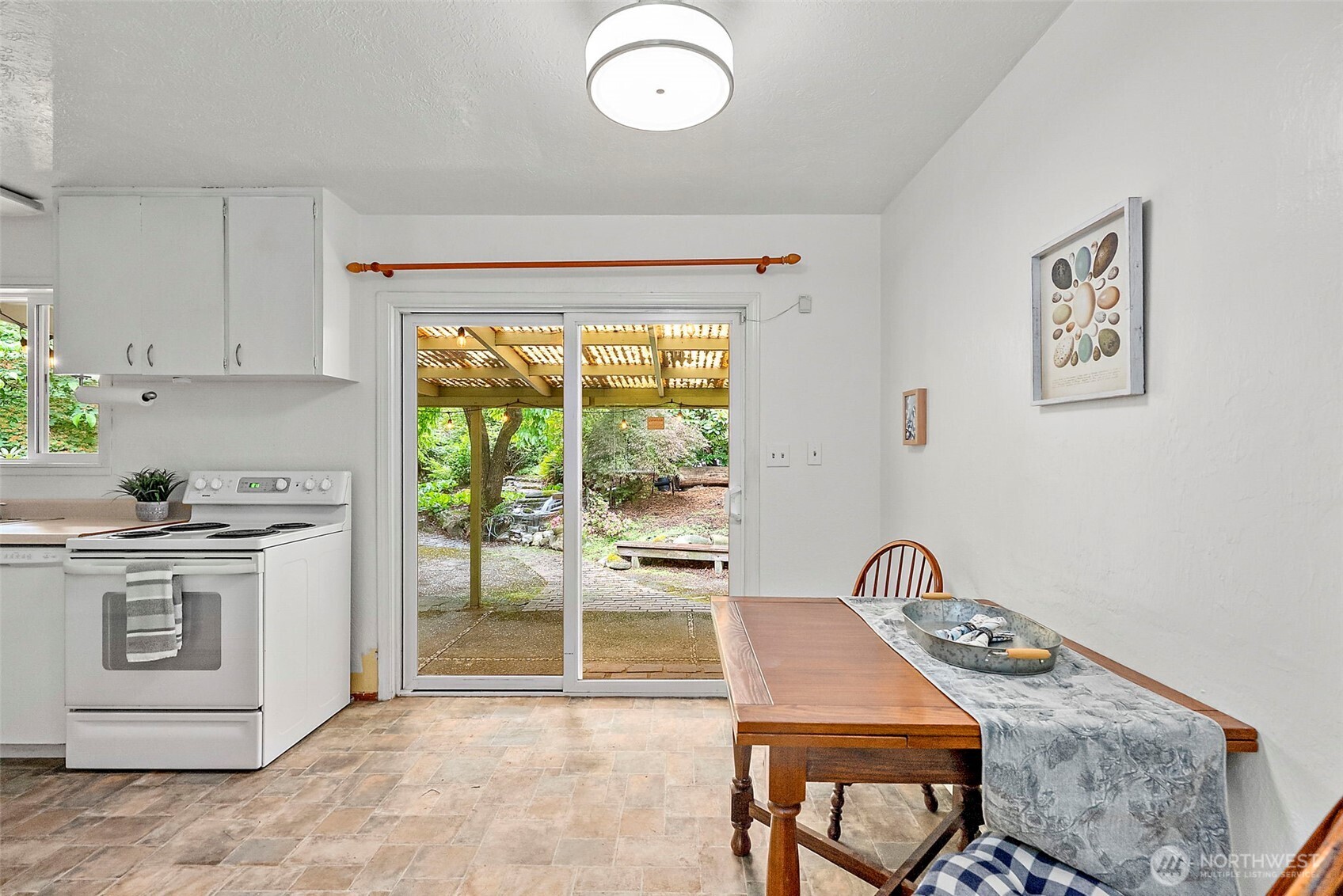 8813 Old Highway 99 SE, Tumwater, WA 98501