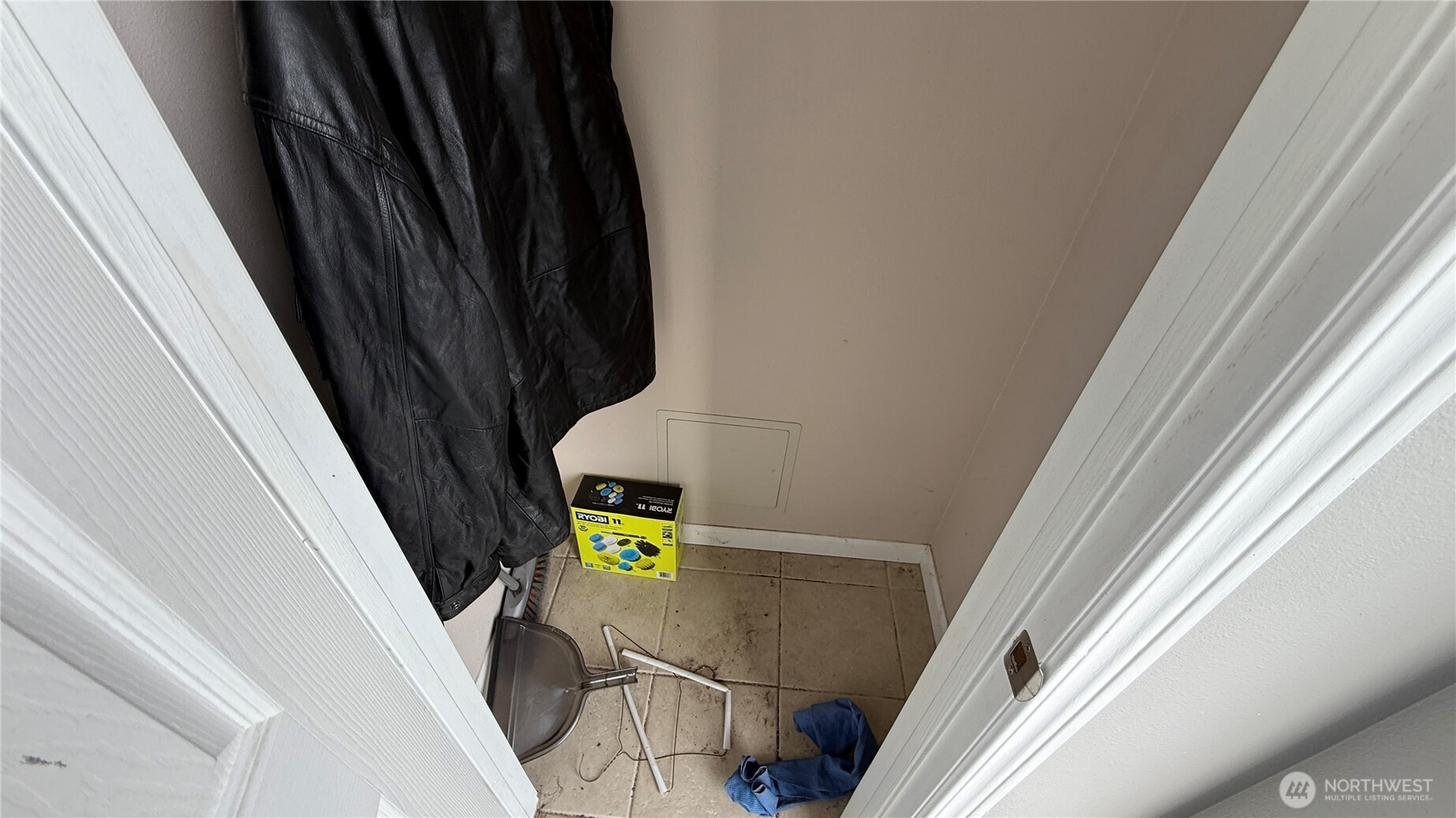 47 SE 10th Street , College Place, WA 99324