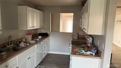 47 SE 10th Street , College Place, WA 99324 - Photo 8