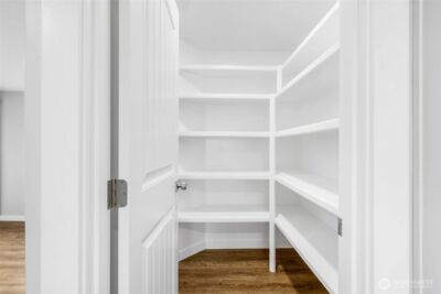 3120 W Lakeside Drive , Moses Lake, WA 98837 - Photo 17