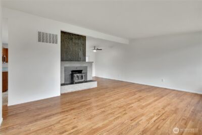 1361 S 279th Street , Des Moines, WA 98198 - Photo 2