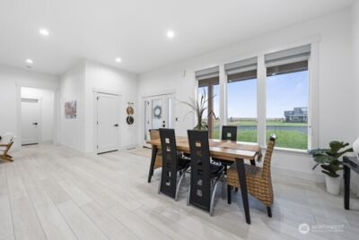 215 SE Desert Hills Loop , Moses Lake, WA 98837 - Photo 2