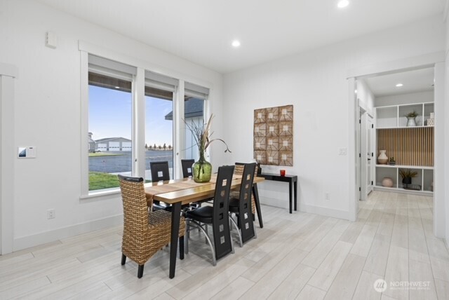 215 SE Desert Hills Loop , Moses Lake, WA 98837