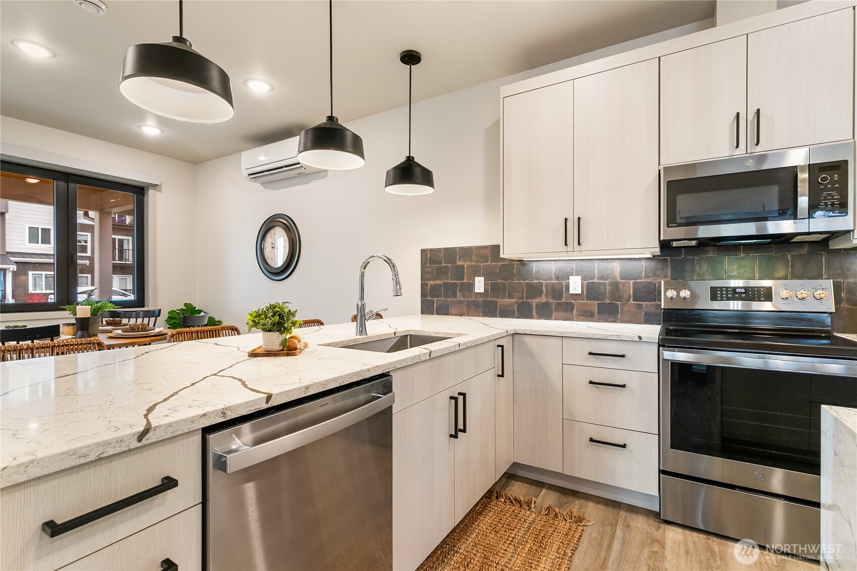 4260 Creston Way , Bellingham, WA 98226