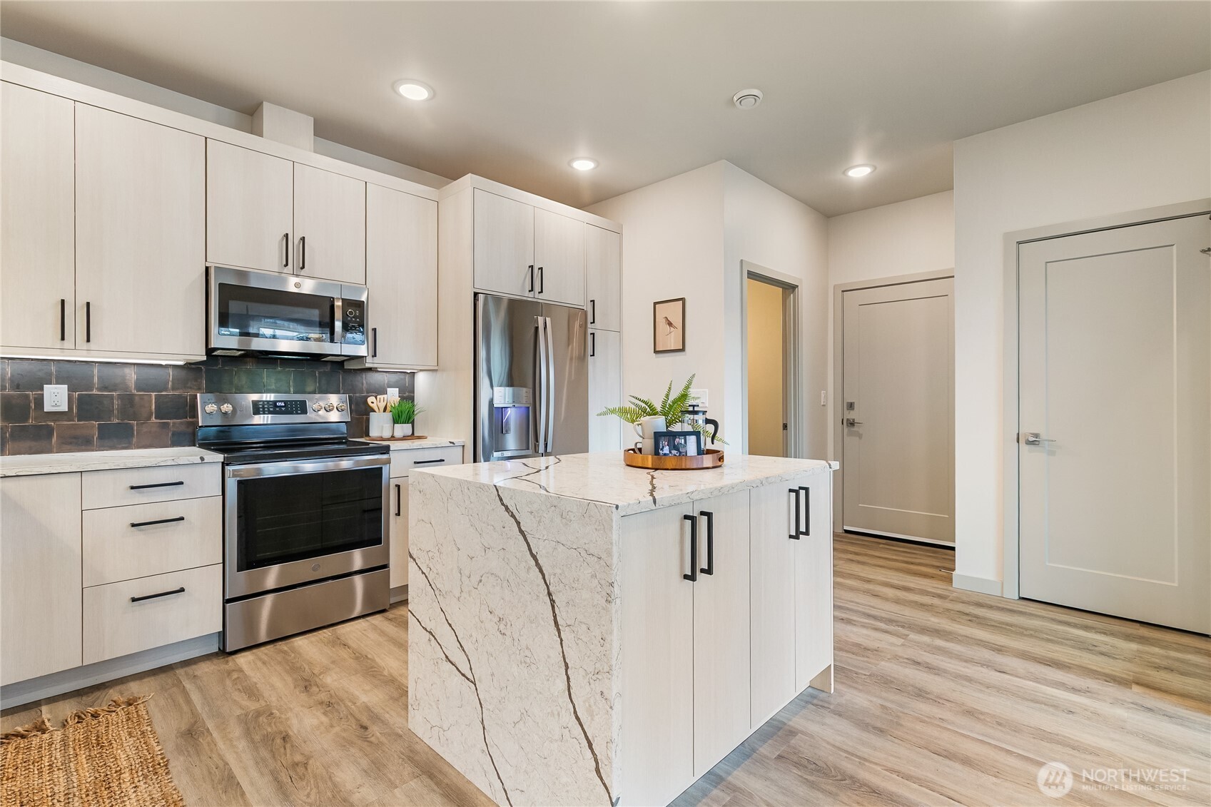 4260 Creston Way , Bellingham, WA 98226