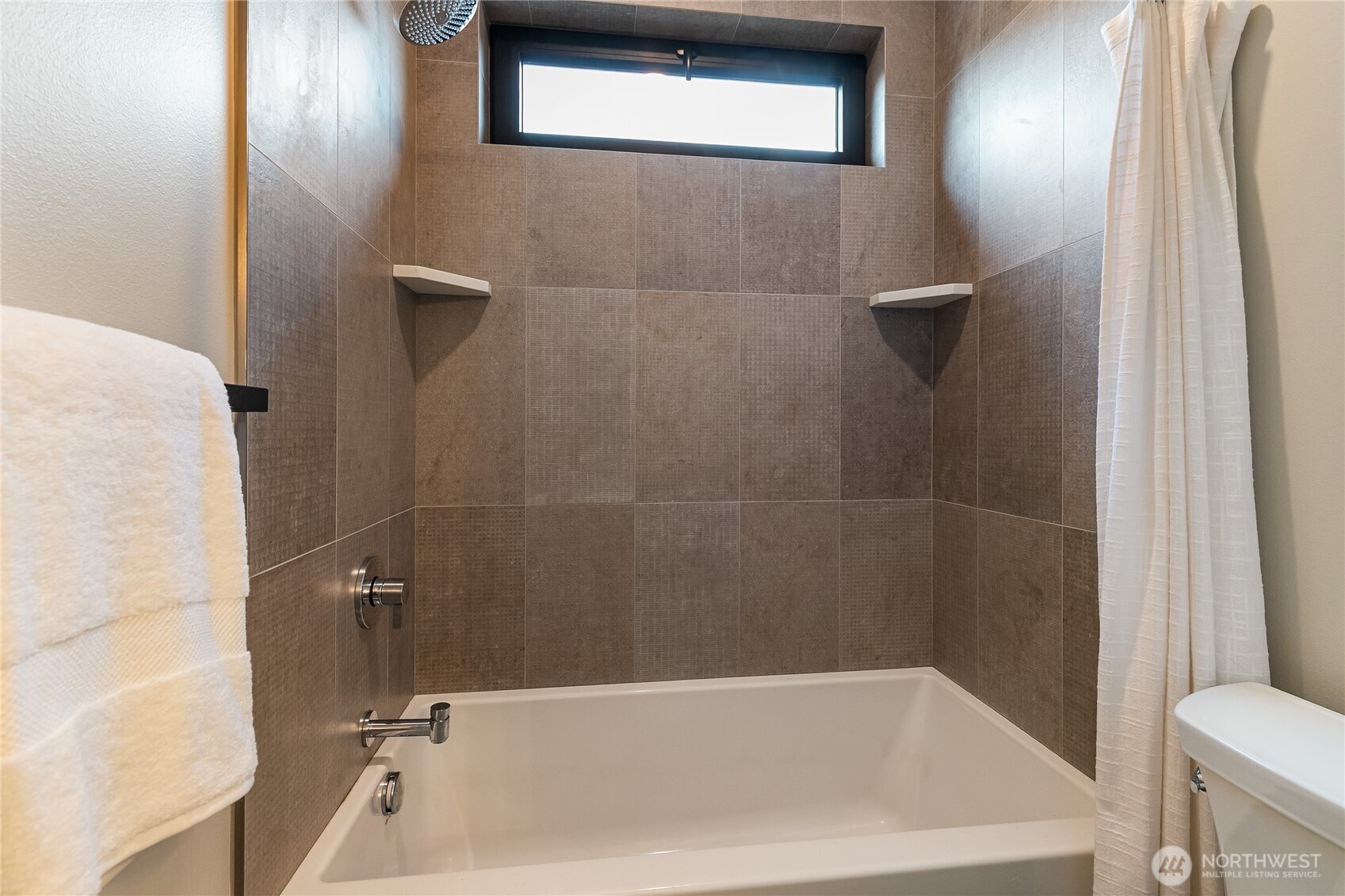 4260 Creston Way , Bellingham, WA 98226