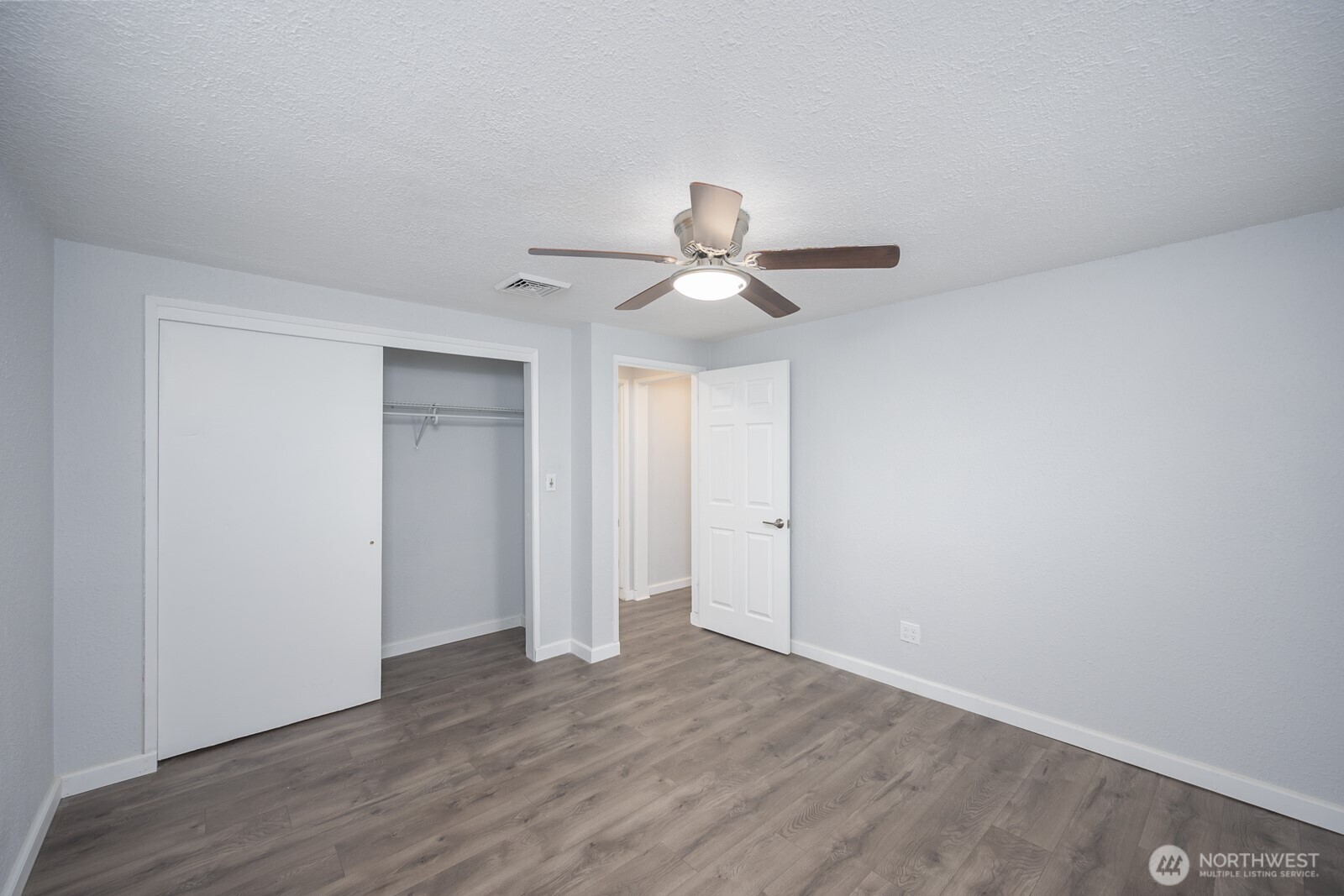 630 W Loop Drive , Moses Lake, WA 98837