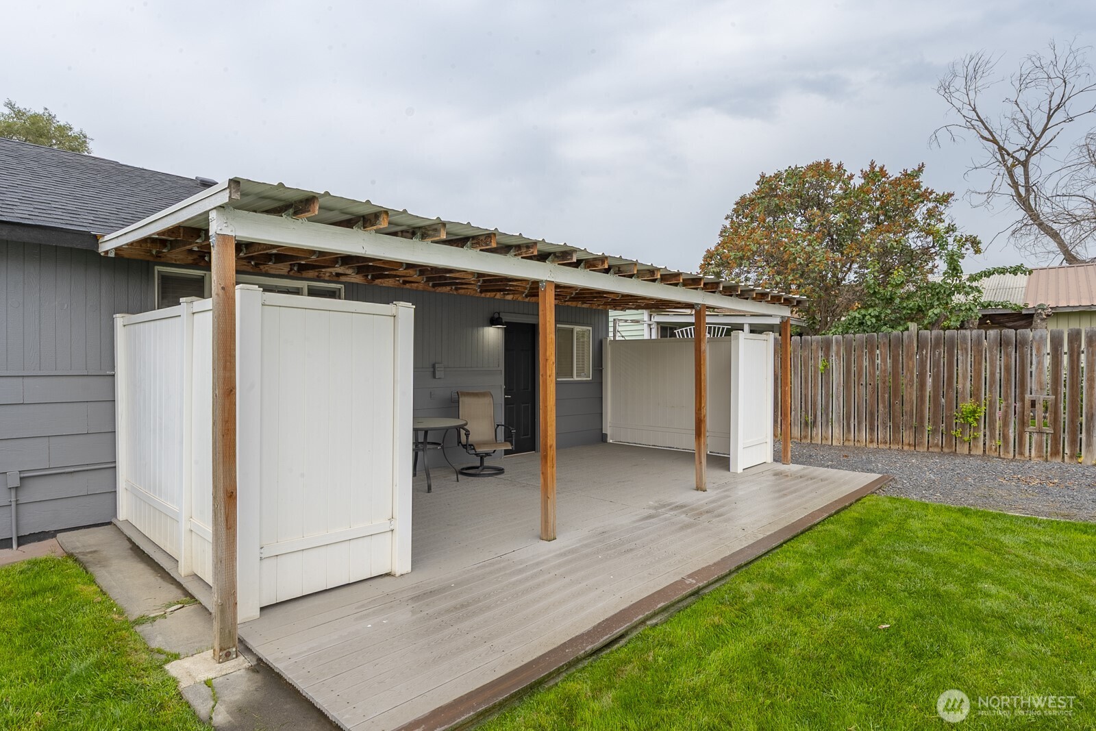 630 W Loop Drive , Moses Lake, WA 98837