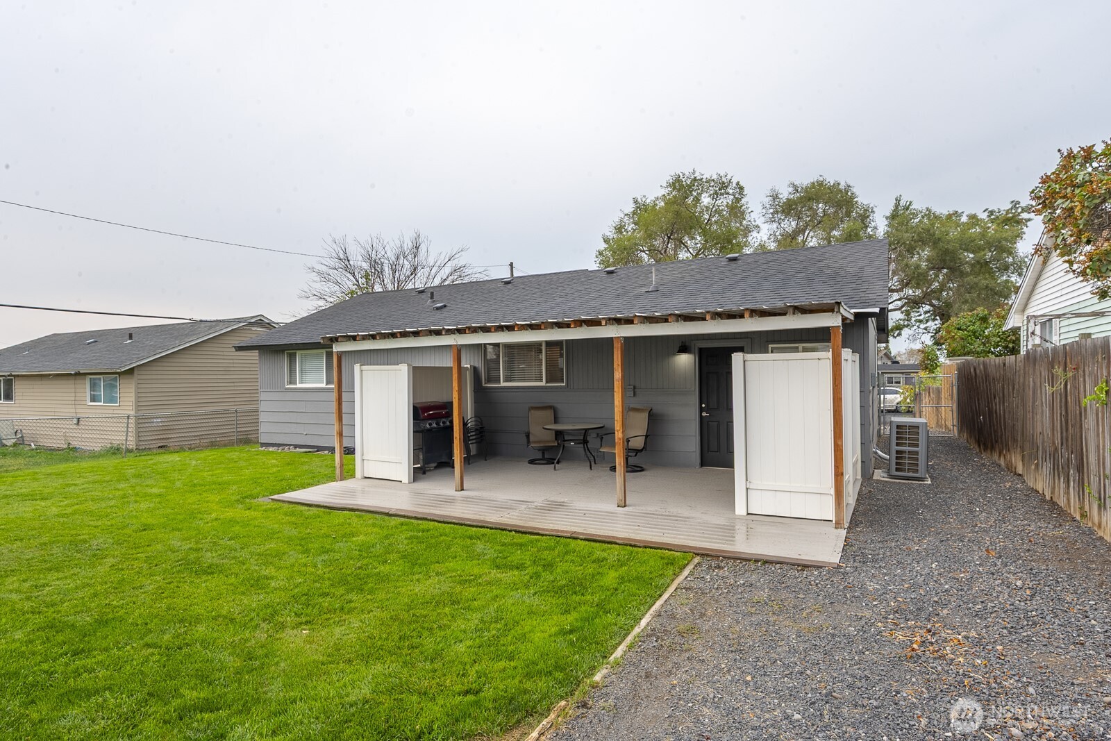 630 W Loop Drive , Moses Lake, WA 98837