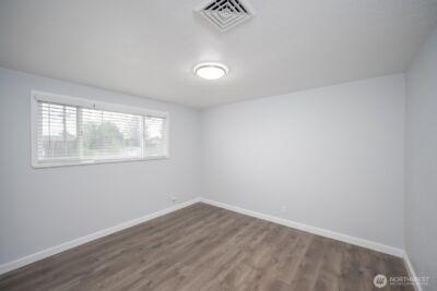 630 W Loop Drive , Moses Lake, WA 98837 - Photo 5