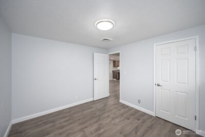 630 W Loop Drive , Moses Lake, WA 98837 - Photo 7