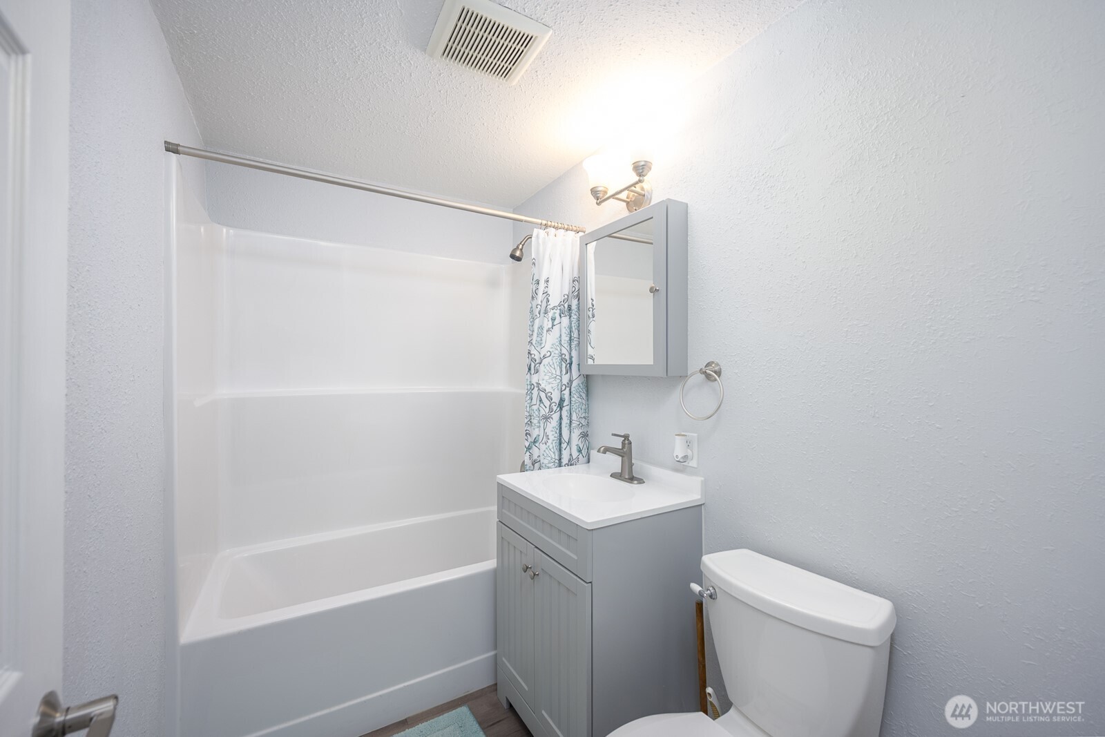 630 W Loop Drive , Moses Lake, WA 98837