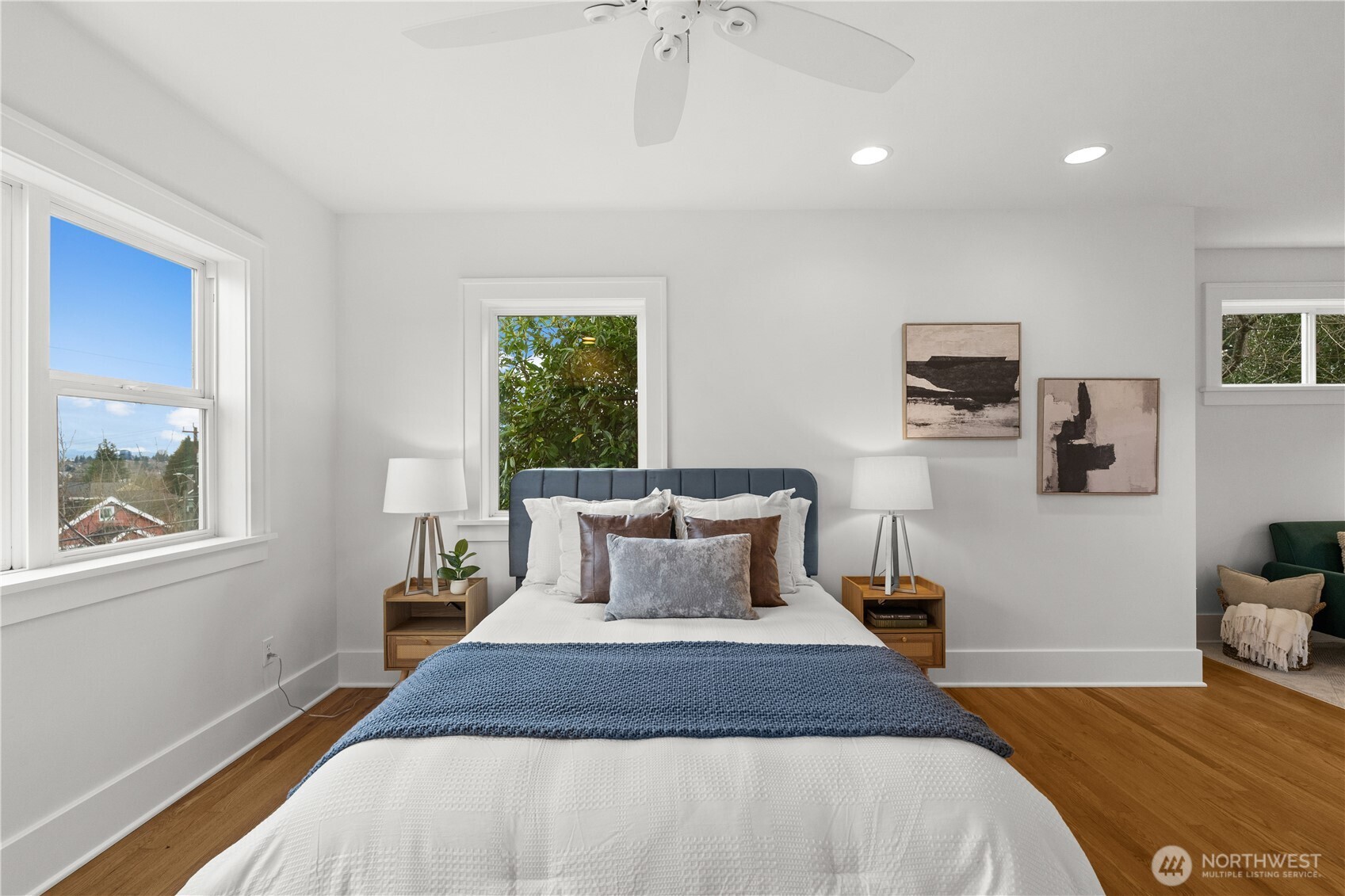 8211 Linden Avenue N, Seattle, WA 98103