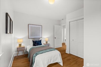 8211 Linden Avenue N, Seattle, WA 98103 - Photo 25