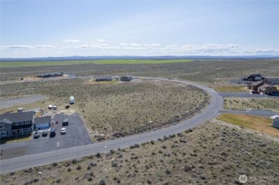 595 SE Desert Hills Loop , Moses Lake, WA 98837 - Photo 5