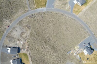 595 SE Desert Hills Loop , Moses Lake, WA 98837 - Photo 9