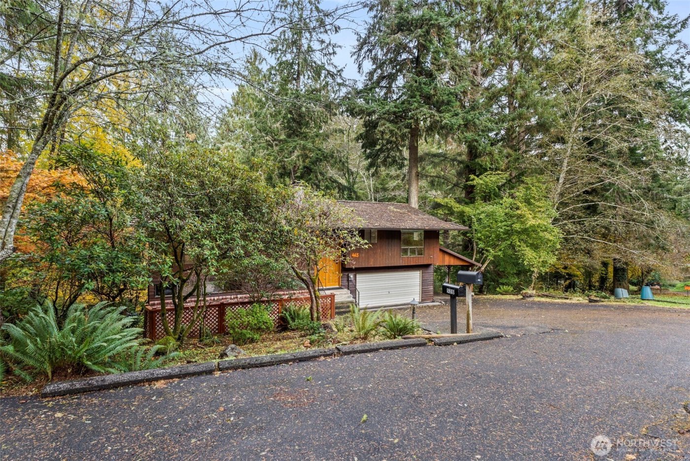 465 Upper Grand Avenue , Hoquiam, WA 98550