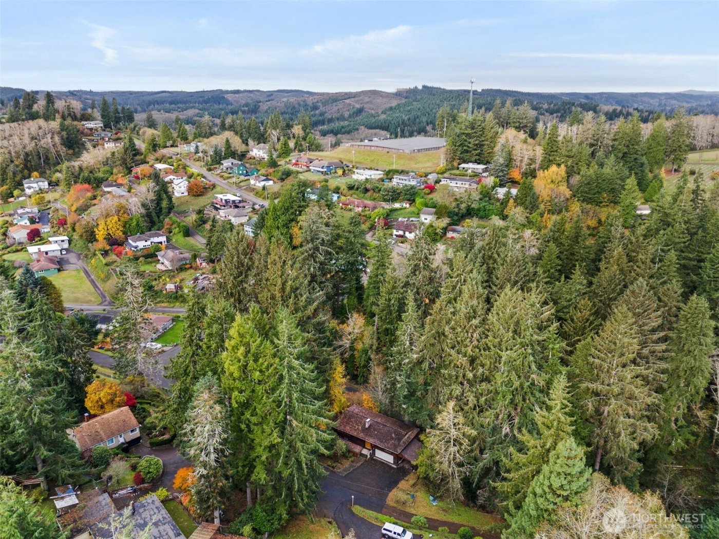 465 Upper Grand Avenue , Hoquiam, WA 98550