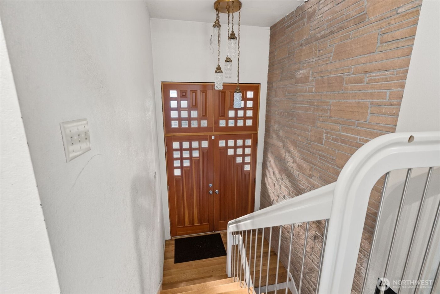 465 Upper Grand Avenue , Hoquiam, WA 98550