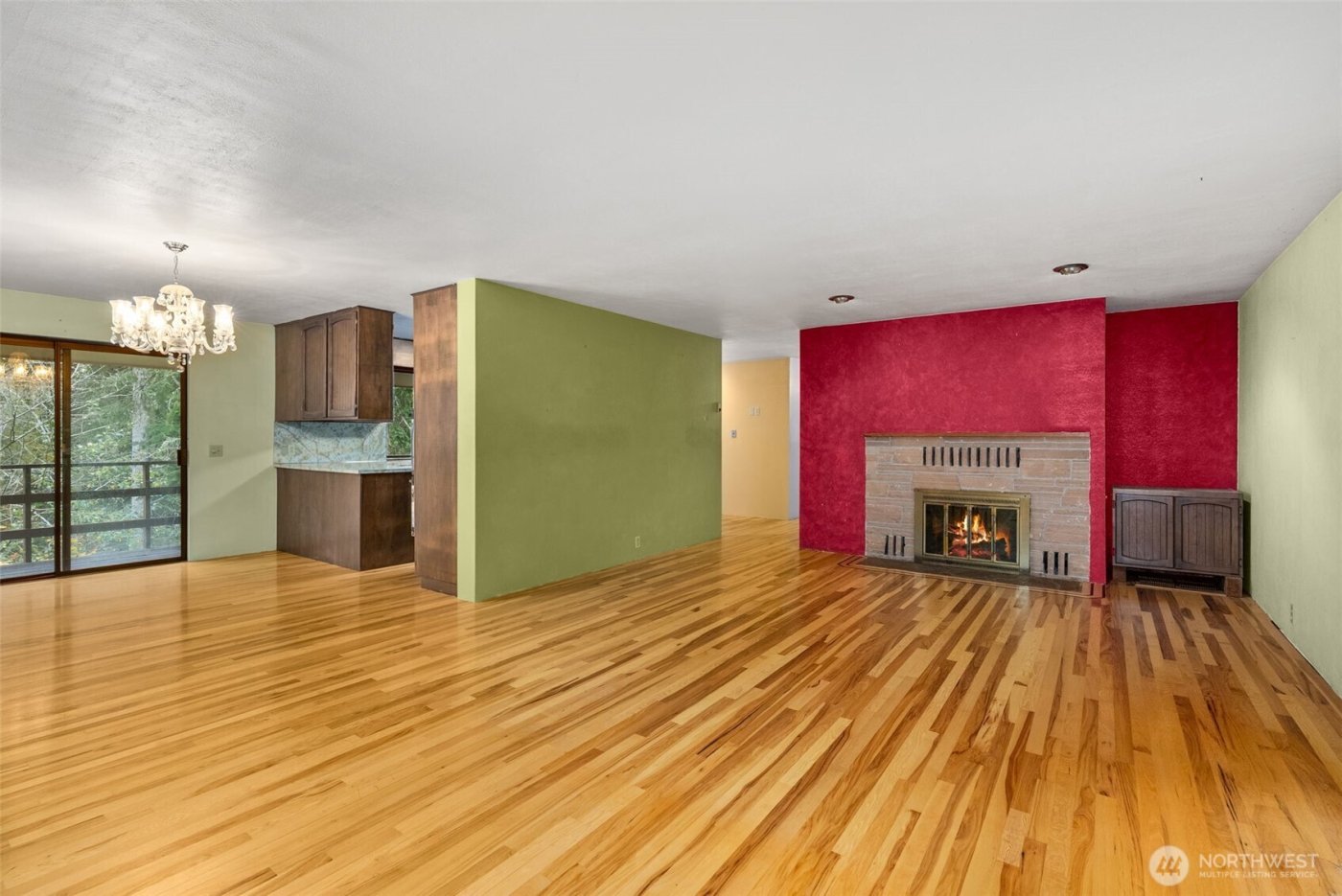 465 Upper Grand Avenue , Hoquiam, WA 98550